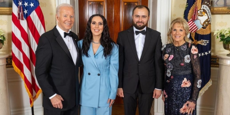 Джамала зустрілась с Байденом: “Коли почув, що я з Криму, обійняв мене так міцно, що охорона злякалася, і на вушко сказав”…(ФОТО, ВІДЕО)