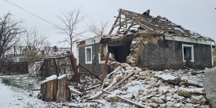 В поліції Миколаївщини показали, що знайшли після окупантів Новопетрівці (ФОТО)