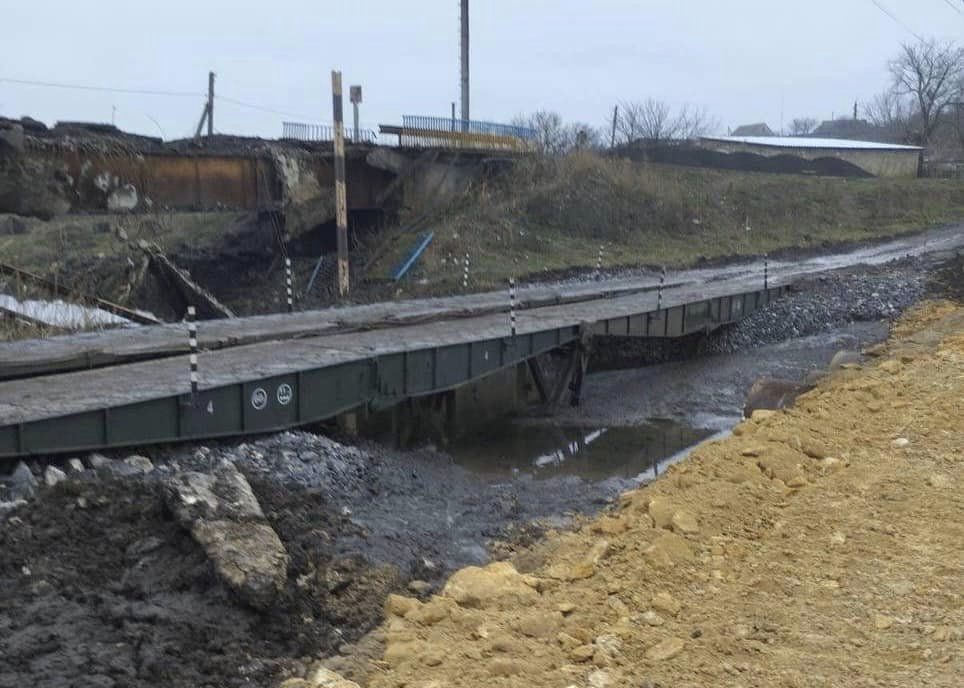 На звільнених територіях Миколаївської області вже ремонтують автошляхи (ФОТО) 9