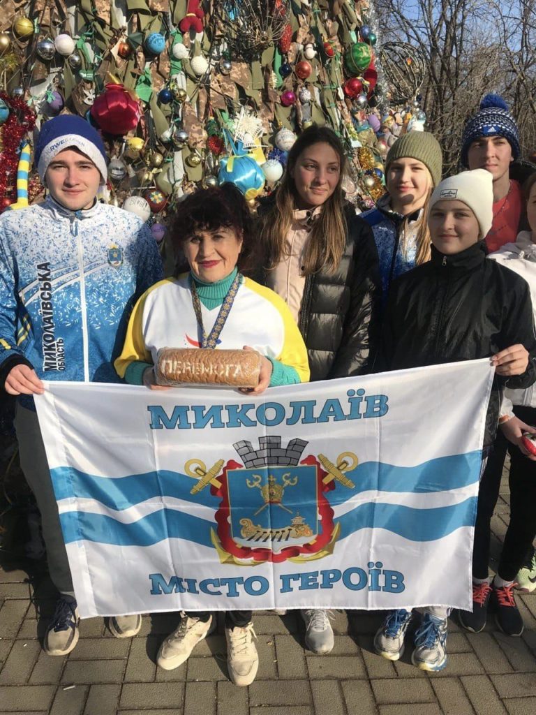 На підтримку Миколаєва і ЗСУ: відбувся традиційний передноворічний забіг (ФОТО) 9