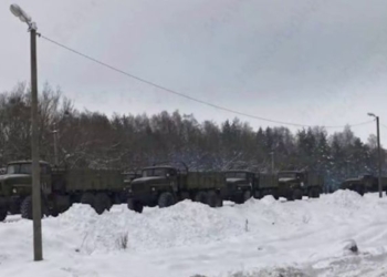 Росія перекинула в Білорусь ще 50 “Уралів” (ВІДЕО)