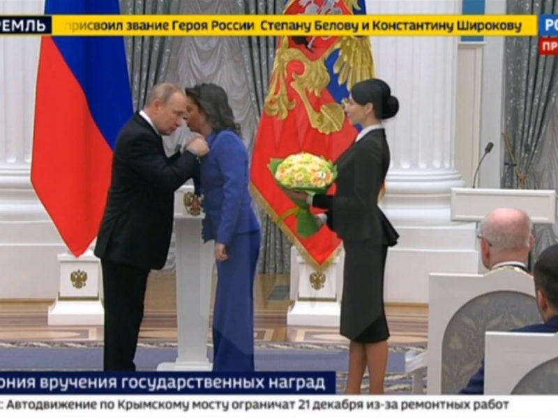 Путін в Кремлі нагародив пропагандистів – Симоньян йому подякувала за “замочених людожерів” (ФОТО, ВІДЕО)