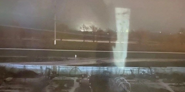 В міноборони рф стверджують, що біля аеродрома в Енгельсі збили безпілотник