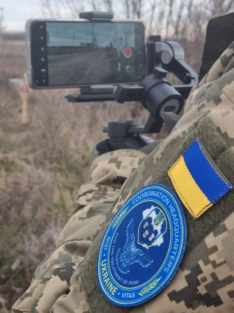 Є миколаївські морпіхи і десантники. До яких підрозділів належать звільнені сьогодні з полону українці (ФОТО) 15