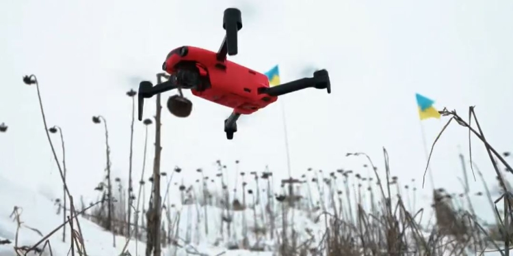 ЗСУ повідомляють: здатися в полон можна…дрону. Інструкція (ВІДЕО)