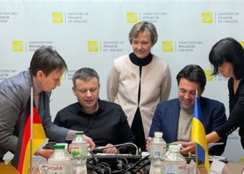 Німеччина допоможе Україні відбудувати 8 високовольтних підстанцій