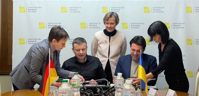 Німеччина допоможе Україні відбудувати 8 високовольтних підстанцій