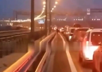 Вночі в Криму було гучно, а зранку на Керченському мосту тісно (ВІДЕО)