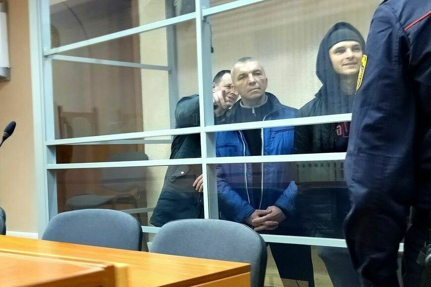 Трьох мужніх білорусів, які вивели з ладу залізницю в час пересування російської військової техніки, засудили на 21-23 роки (ФОТО) 1