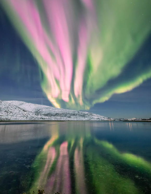 У Норвегії вдруге зафіксували рідкісне полярне сяйво - рожеве (ФОТО) 3
