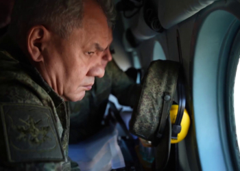 Куди літав Шойгу? Волонтери  геолокували окопи, які було видно з гелікоптера (ФОТО, ВІДЕО)
