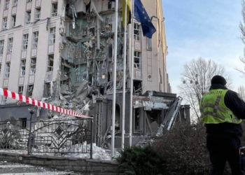 В Києві внаслідок ракетної атаки поранений японський журналіст (ФОТО, ВІДЕО)