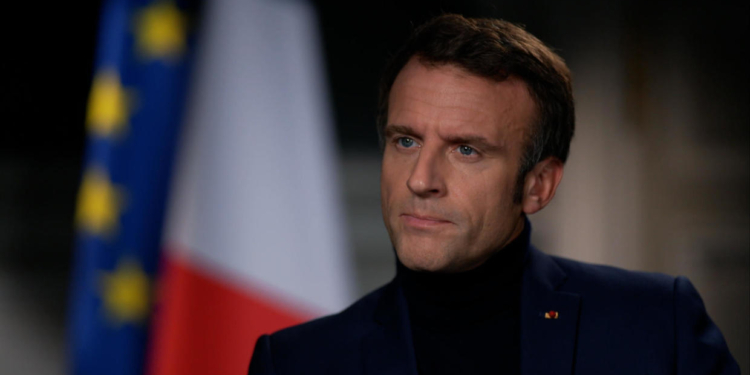 Макрон – про контакти з Путіним і “вбивчу” політику США для Європи