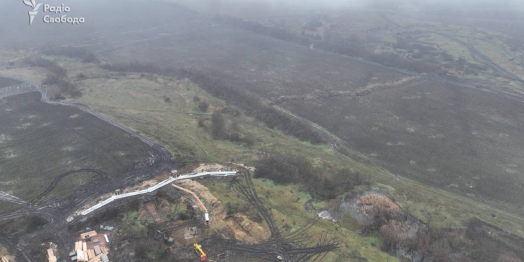 Як виглядають фортифікаційні лінії оборони ворога під Бахмутом (ФОТО)