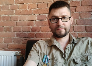 Російський пропагандист, поранений в Україні і нагороджений путіним, вистрелив людині в голову