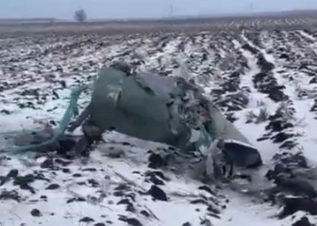 Не всі ракети долетіли до України – 2 впали у Волгоградській області (ВІДЕО)