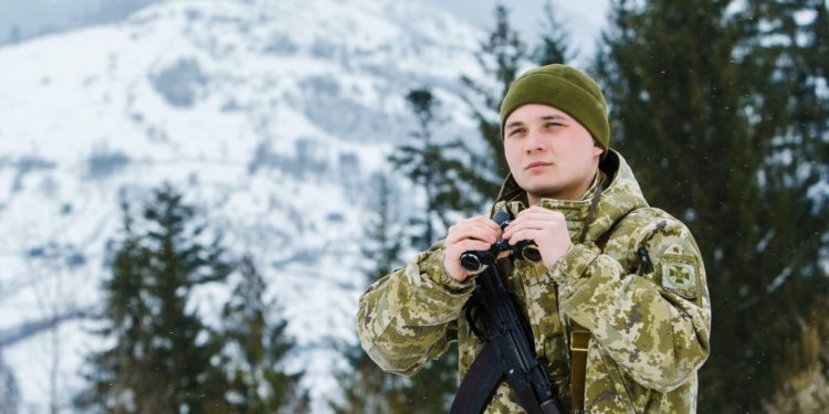 В Карпатах шукають 4 чоловіків – вони незаконно перетнули румунський кордон і загубилися (ВІДЕО)