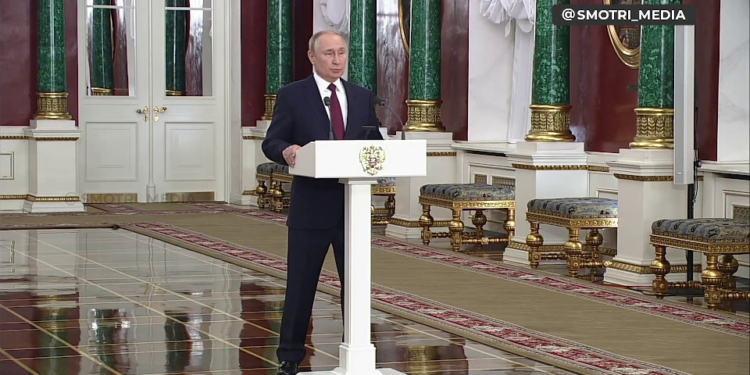 “Мы эти системы пощелкаем”. Путін сказав, что “Patriot” – фігня в порівнянні з С-300 (ВІДЕО)