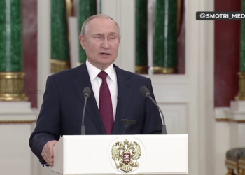 Муніципальний депутат вимагає притягнути Путіна до відповідальності за те, що назва війну війною (ВІДЕО, ДОКУМЕНТ)