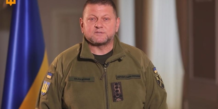 “В темні часи добре видно світлих людей”, – Залужний привітав братів по зброї з Різдвом (ВІДЕО)