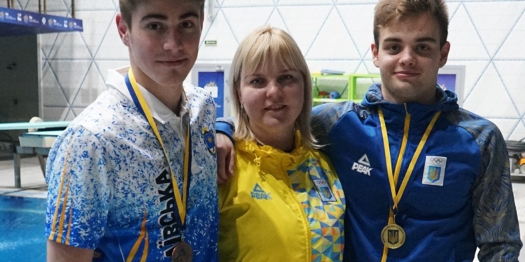 Данило Коновалов з Миколаєва – чемпіон України зі стрибків в воду з метрового трампліна, миколаївець Богдан Чижовський – з «бронзою» (ФОТО)