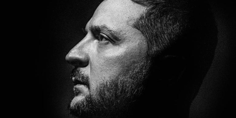 На аукціоні портрет Зеленського з обкладинки Time купили за 6 млн.грн.