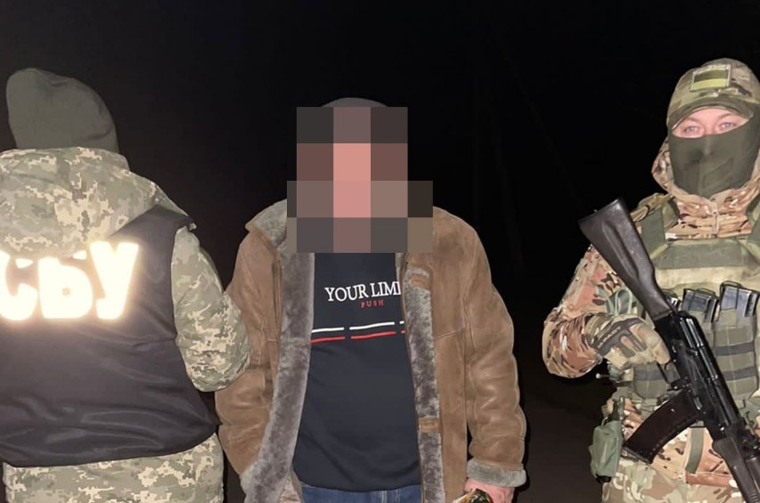СБУ затримала на Миколаївщині зрадника, який допомагав окупантам (ФОТО) 7