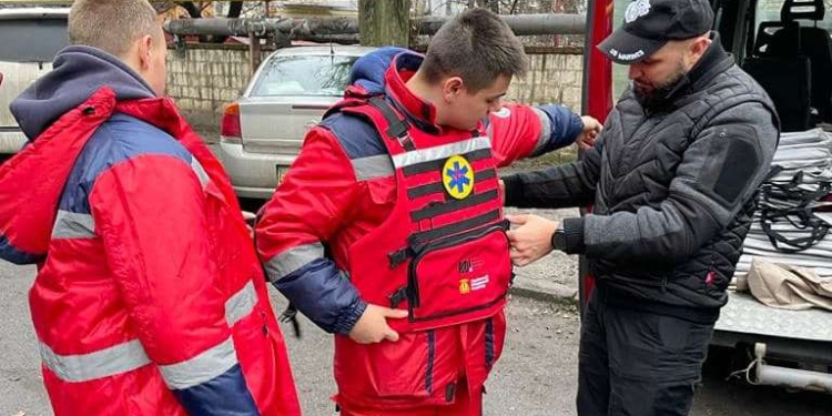 Медики Миколаївщини отримати 110 бронежилетів, в тому числі 10 дитячих, ще 47 передадуть медикам Херсонщини (ФОТО)