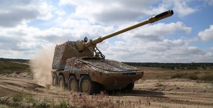 В Німеччині розпочалось виробництво новітніх колісних САУ для української армії