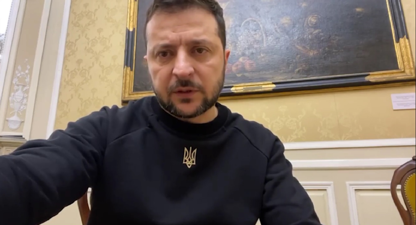 «Бої продовжуються, Донецький напрямок тримається» – звернення Зеленського (ВІДЕО)