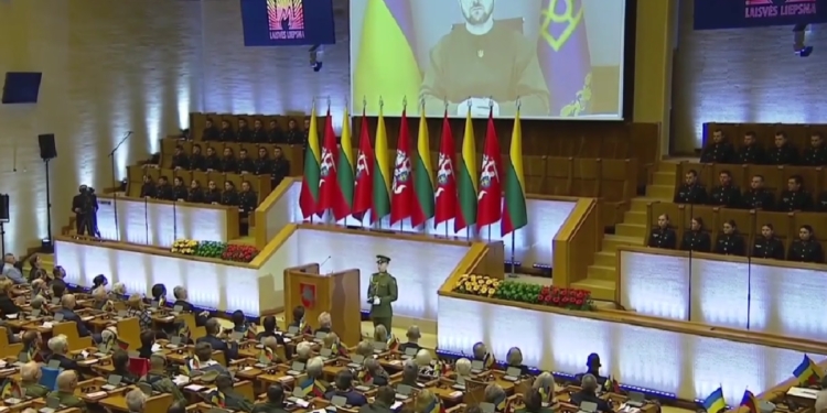 «Ви жодної хвилини не зраджували свободі. І ми постійно відчуваємо вашу підтримку» – Зеленський звернувся до політиків і народу Литви (ВІДЕО)