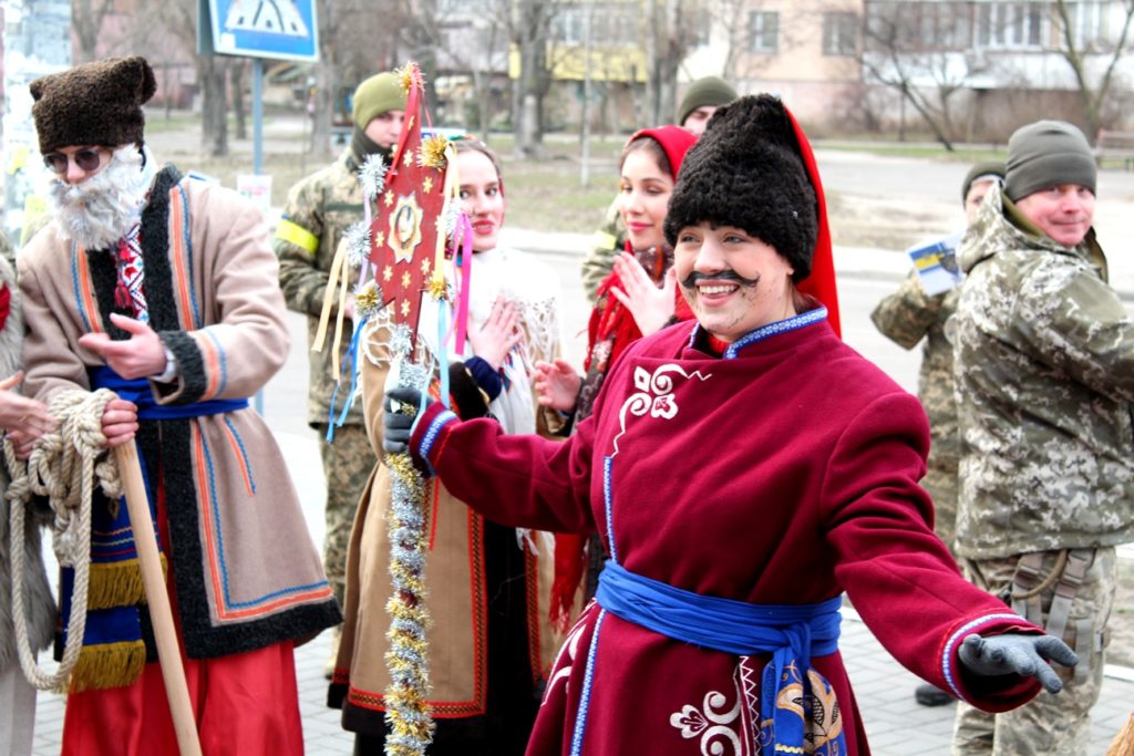 В Миколаєві військовий оркестр дав концерти на 12 зупинках громадського транспорту (ФОТО) 1