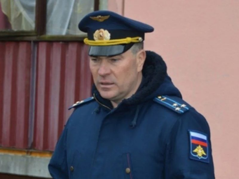 Ось цей виродок: Олег Тімошин, який віддав наказ нанести ракетний удар по будинку в Дніпрі, півроку тому віддав наказ випустити таку ж ракету по ТРЦ в Кременчуці