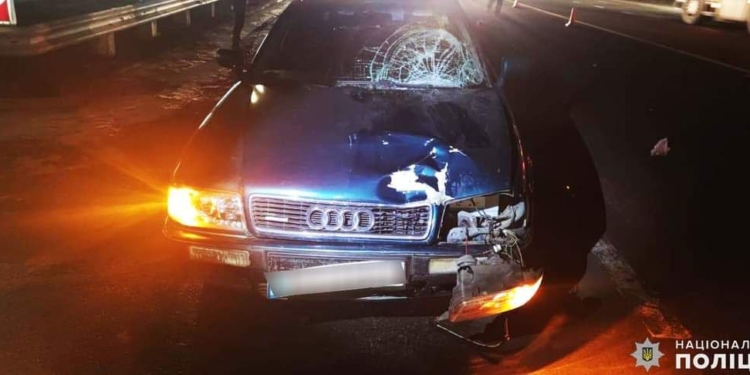 Поблизу Южноукраїнська під колесами автівки загинула жінка-пішохід (ФОТО)