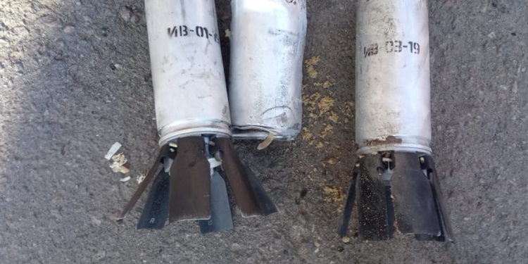 На Миколаївщині двічі лунали вибухи: один чоловік натрапив на боєприпас в лісі, в іншому випадку касетний боєприпас був «привезений» на тенті автівки з Херсонщини