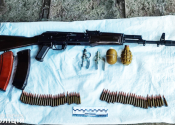 В Вознесенську чоловік в гаражі зберігав гранати і автомат з набоями (ФОТО, ВІДЕО)