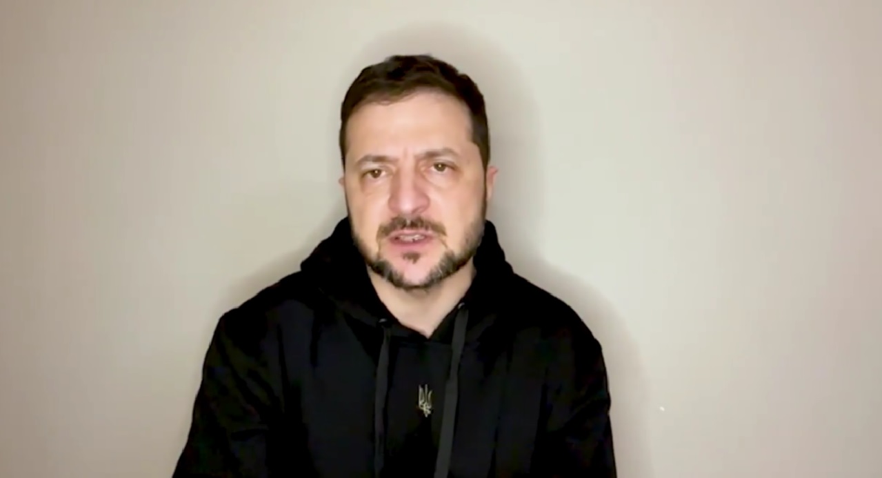 «Ми маємо сформувати такий танковий кулак свободи, після ударів якого тиранія вже не підніметься» – звернення Зеленського (ВІДЕО)