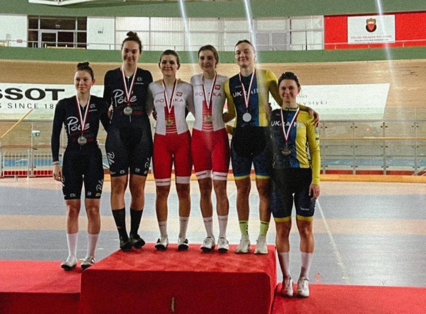Миколаївські велогонщиці здобули нагороди на міжнародних змаганнях у Польщі 5