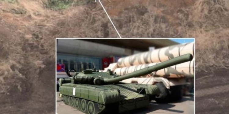 Рашисти розставили на Запорізькому напрямку надувні танки (ФОТО)