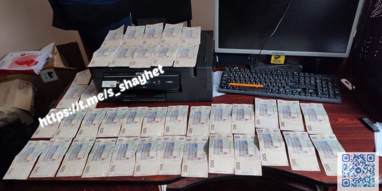 Колаборант зі Снігурівки, який продавав награбоване росіянами майно, спробував підкупити правоохоронців Миколаївщини кругленькою сумою (ФОТО)