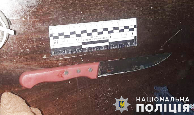 Миколаївські поліцейські затримали чоловіка, який наніс ножові поранення знайомому (ФОТО) 19