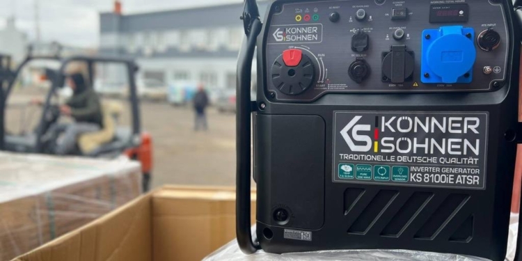 Миколаїв отримав 280 генераторів від Великої Британії (ФОТО)