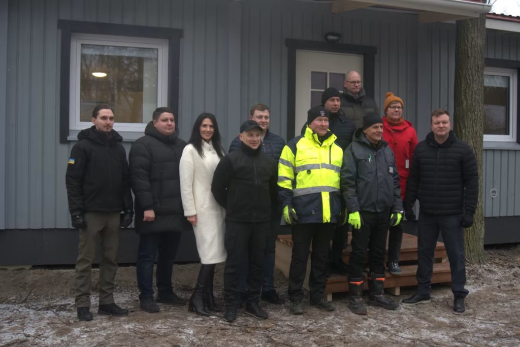 Фінляндія зводить будинки для 200 українців, які втратили домівку в Ірпіні (ФОТО) 3
