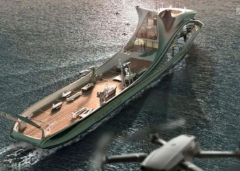 До уваги Притули. На воду спущений перший у світі “авіаносець для дронів” (ФОТО, ВІДЕО)