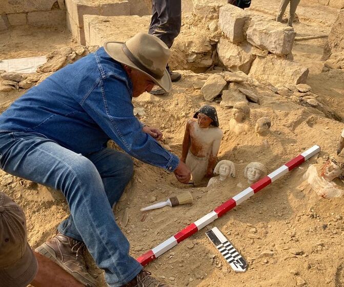 В Єгипті знайшли найдавнішу мумію в золотому саркофазі (ФОТО, ВІДЕО) 3