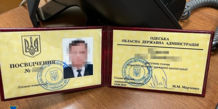 СБУ затримала заступника голови Одеської ОВА – він за хабар хотів «відмазати» підлеглого від тюрми (ФОТО)