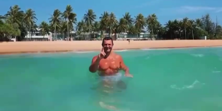 Тищенко поїхав в Таїланд на зустріч “з виборцями”. Реакція політиків і не політиків