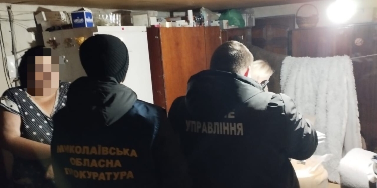 У Миколаєві жінка “допомагала” військовозобов’язаним перетнути кордон за 6000 євро
