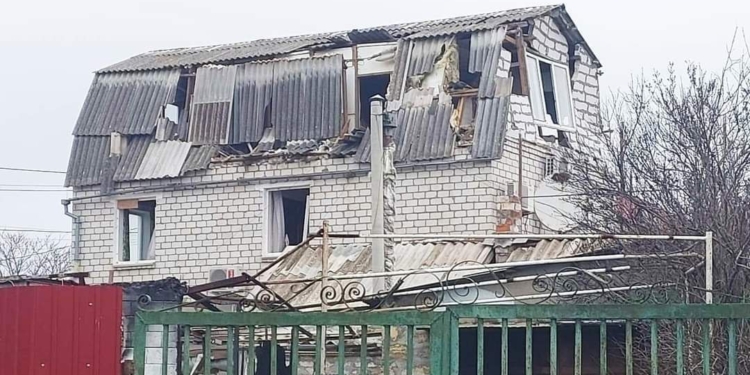 Поліція Миколаївщини зафіксувала в Очакові і сусідніх громадах понад 300 пошкоджених російськими обстрілами об’єктів житлової та цивільної інфраструктури (ФОТО)