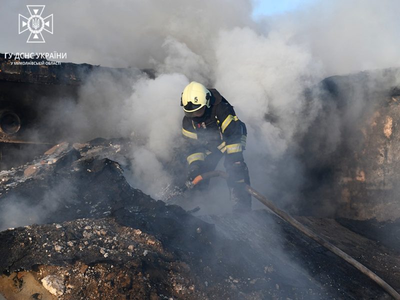 За добу на Миколаївщині рятувальники загасили 7 пожеж. Внаслідок однієї загинула людина (ФОТО)